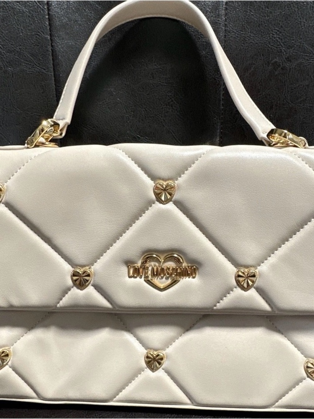Love Moschino Cream Quilted Top-Handle Crossbody with Gold Hearts. Y2k must have